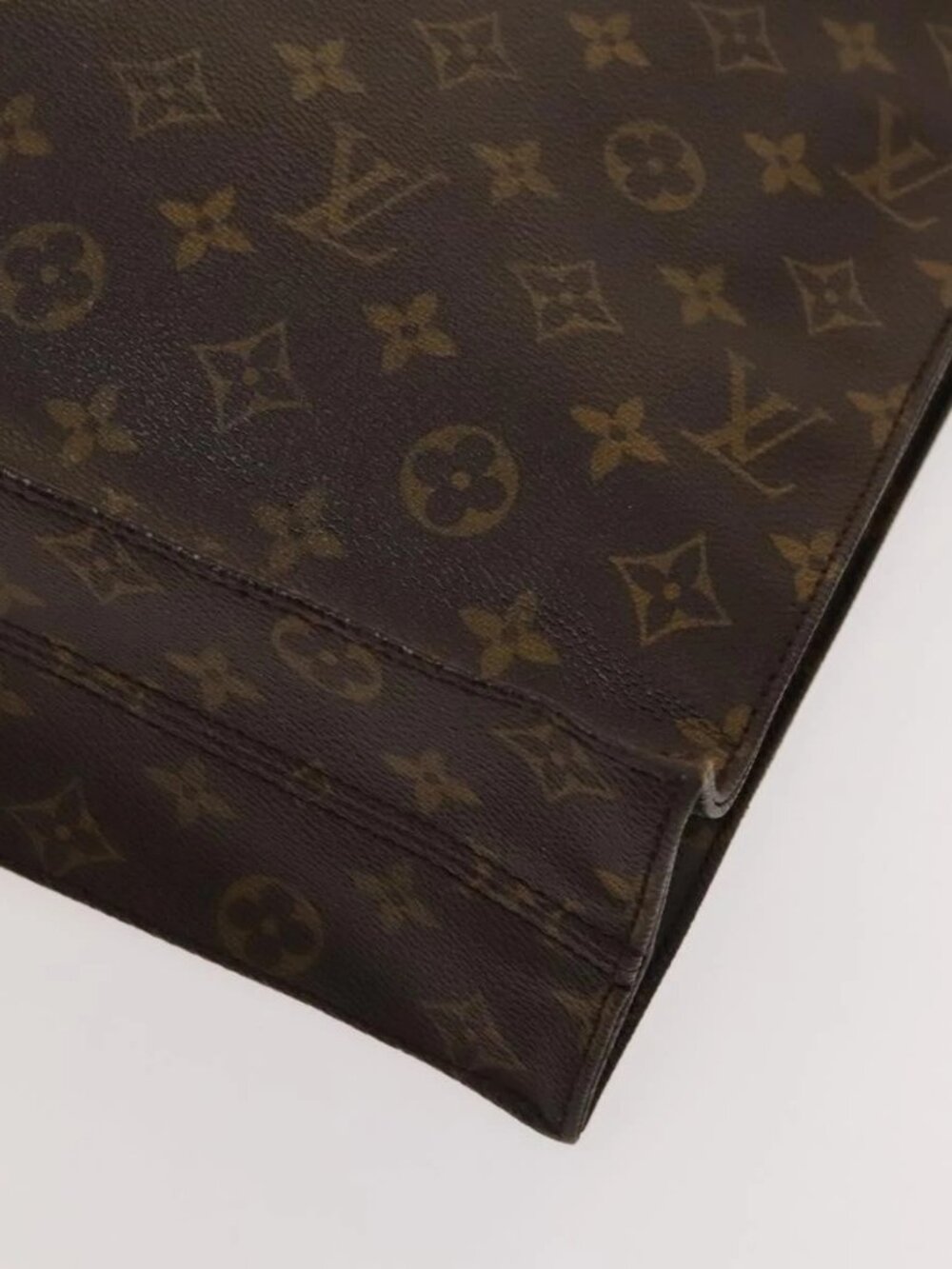LOUIS VUITTON Monogram Sac Plat Hand Bag - Picture 4 of 16
